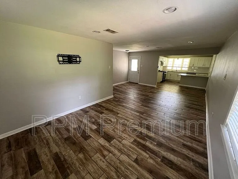 3337 Coolidge St — Photo 6
