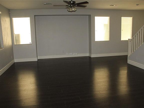 4th image of 9772 Waukegan Ave #0