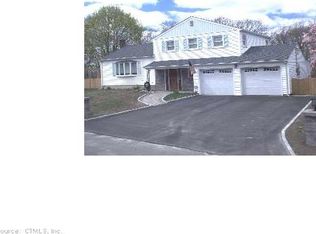 3 Cottage Grove Ln, Waterbury, CT 06706