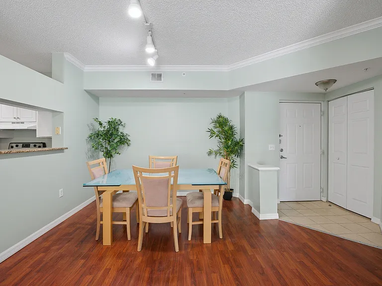 3221 Tuscany Way #3221 — Photo 11