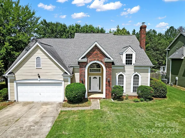 11315 Laurel View Dr, Charlotte, NC 28273
