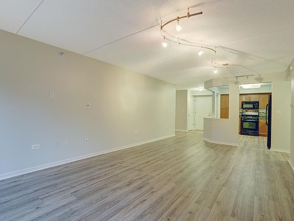 5th image of 390 Western Ave #202