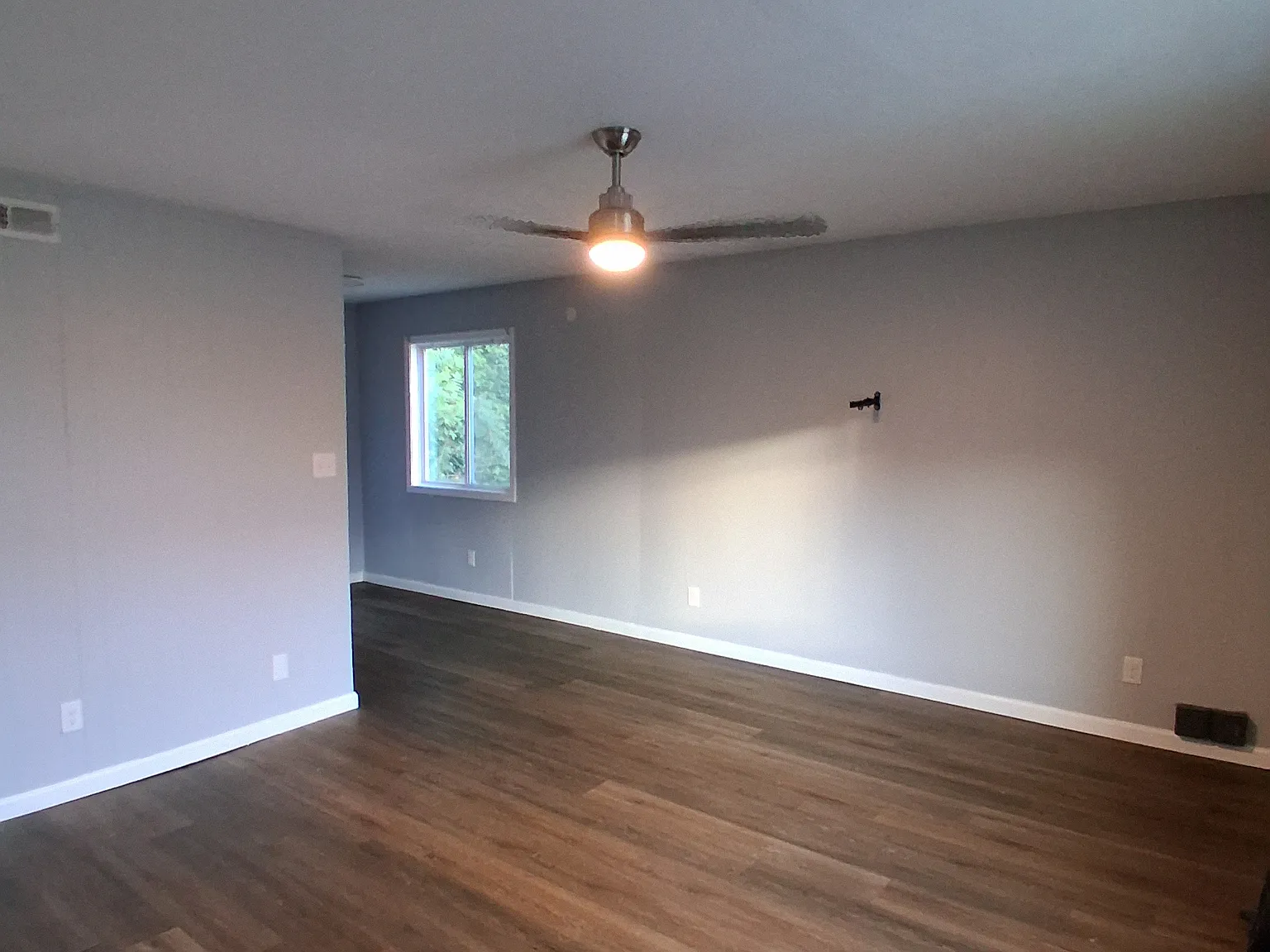 2 bed, 1200 sqft, $1,270 — Photo 1