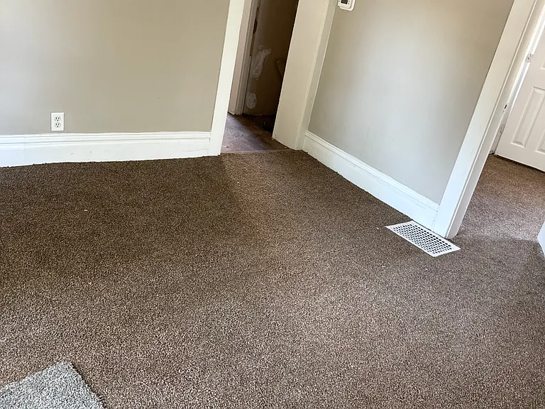 715 Osage St — Photo 5