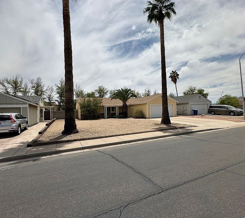 2nd image of 4923 W Gail Dr