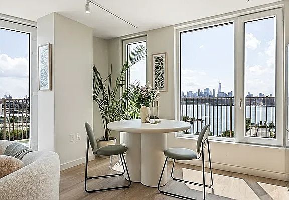 4th image of 16 West St #325