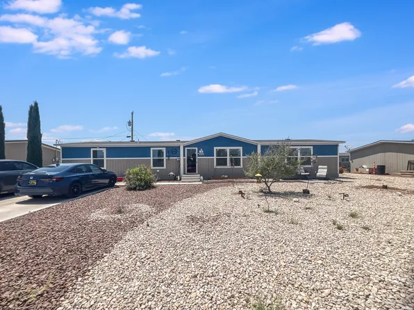 4213 Redbud St, Carlsbad, NM 88220