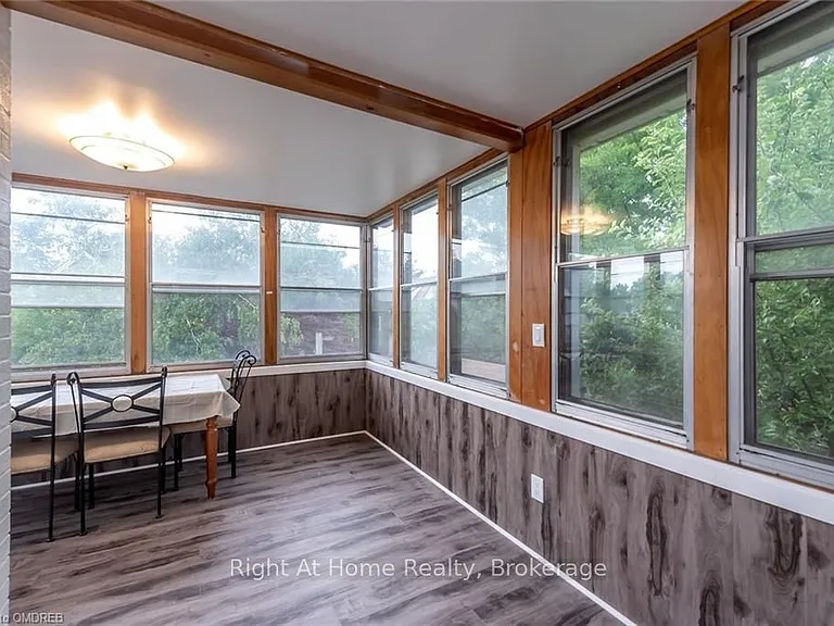 104 Longwood Rd S #2-1 — Photo 10