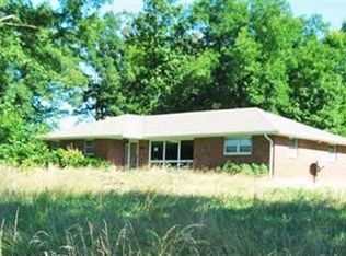 2806 County Road 498, New Bloomfield, MO 65063
