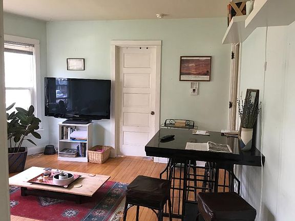 5th image of 316 N Ingersoll St
