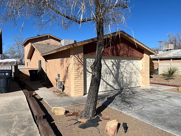 3rd image of 4617 Pedroncelli Ct NW