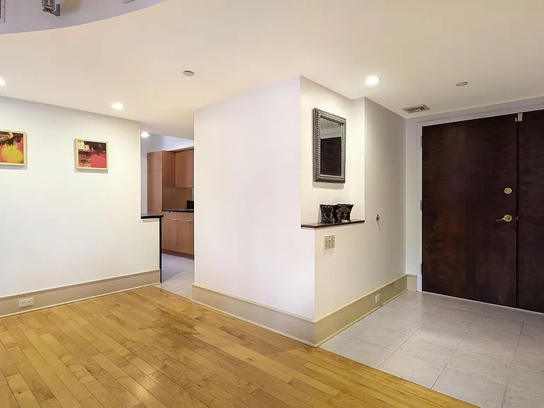 1737 Chestnut St #701 — Photo 7