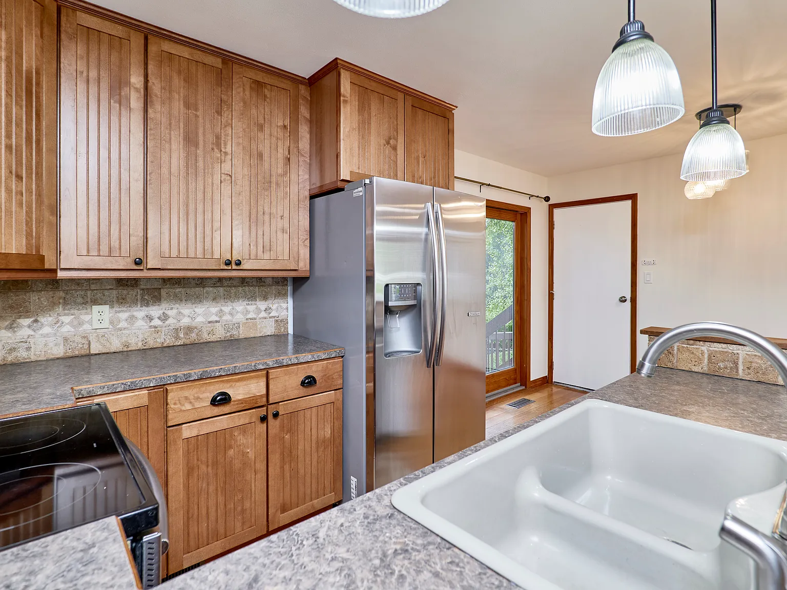 3 bed, 1.5 bath, 1804 sqft, $1,700 — Photo 4