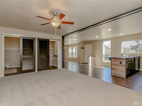 5th image of 13208 Kapowsin Highlands Dr E