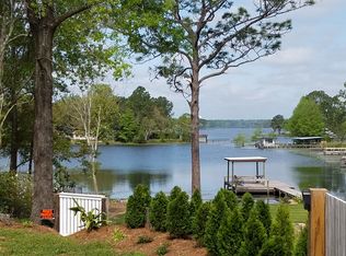 192 Widner Cir, Defuniak Springs, FL 32433