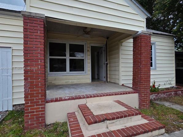 315 NW 53rd St