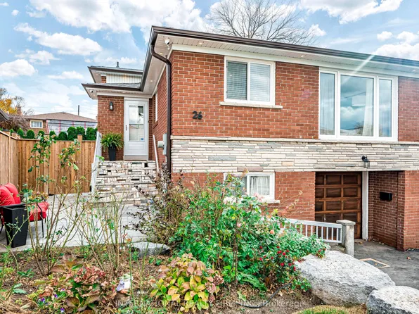 26 Dellbrook Cres, Toronto, ON M9L 1E2