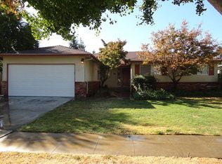 1533 E Vartikian Ave, Fresno, CA 93710