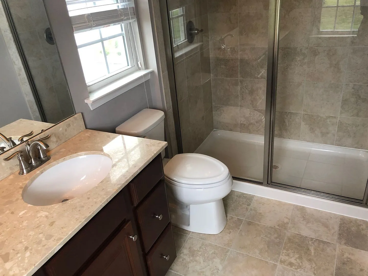 *Upcoming* End Unit Luxury 3 Story Town-home Located In Logan's Reserve In Springfield Township — Photo 4