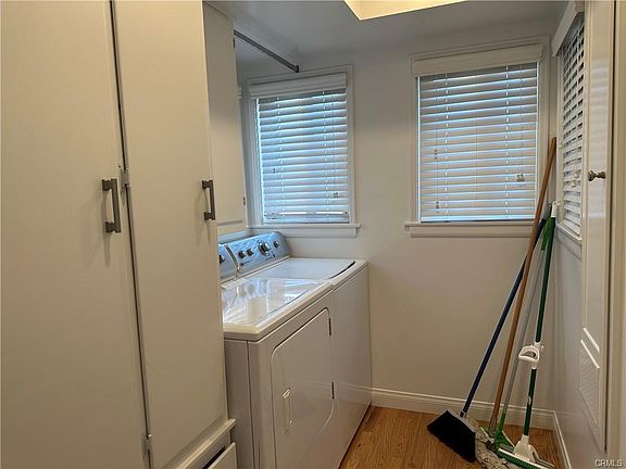 4th image of 220 Avenue G