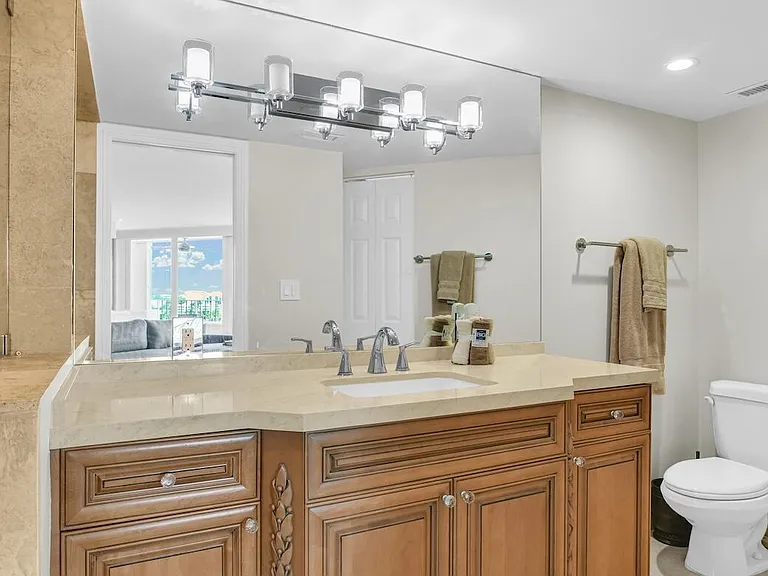 500 S Ocean Blvd #1009 — Photo 28
