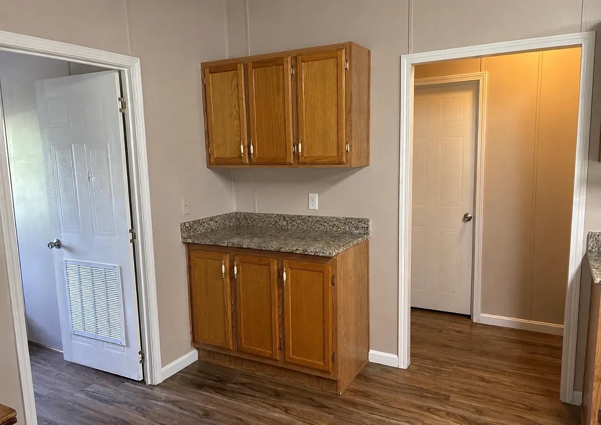 515 Christian Church Rd — Photo 4