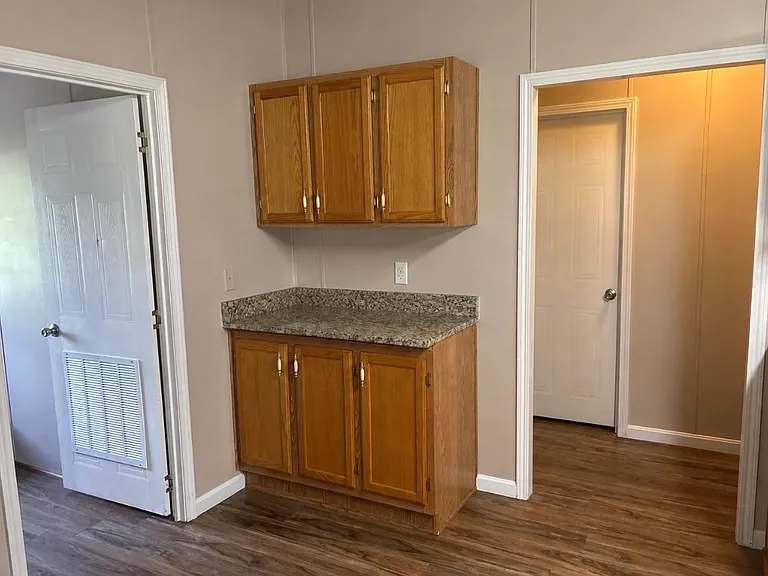 515 Christian Church Rd — Photo 4