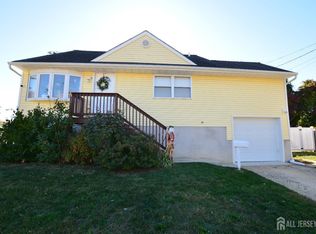 6 Dibling St, Union Beach, NJ 07735