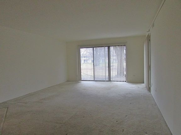 3rd image of 1155 N Sterling Ave Unit 104