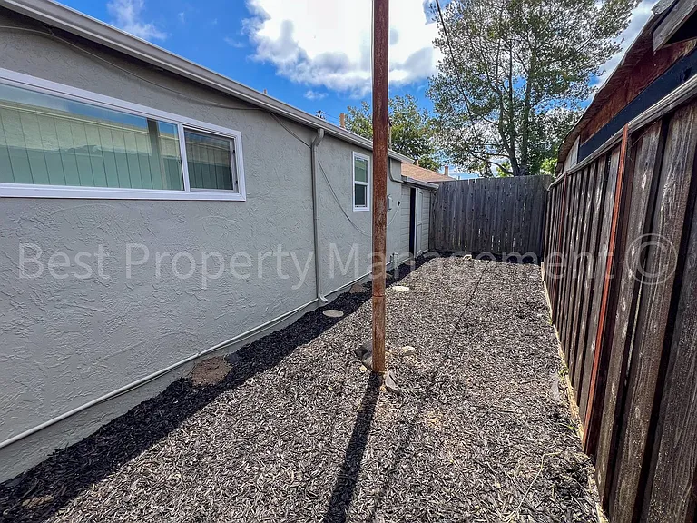 4906 Jensen Rd — Photo 19