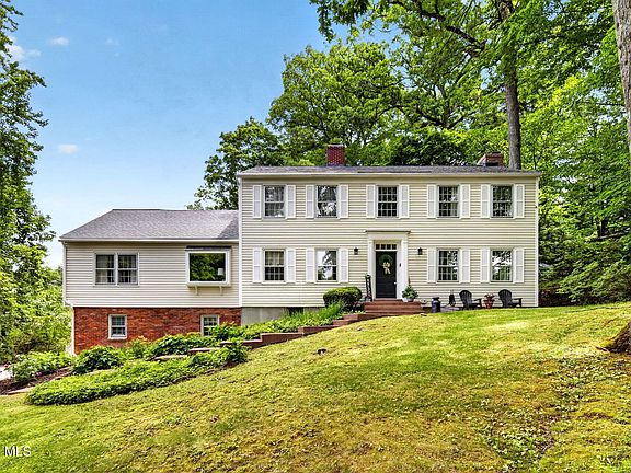2nd image of 1376 Ruffner Court