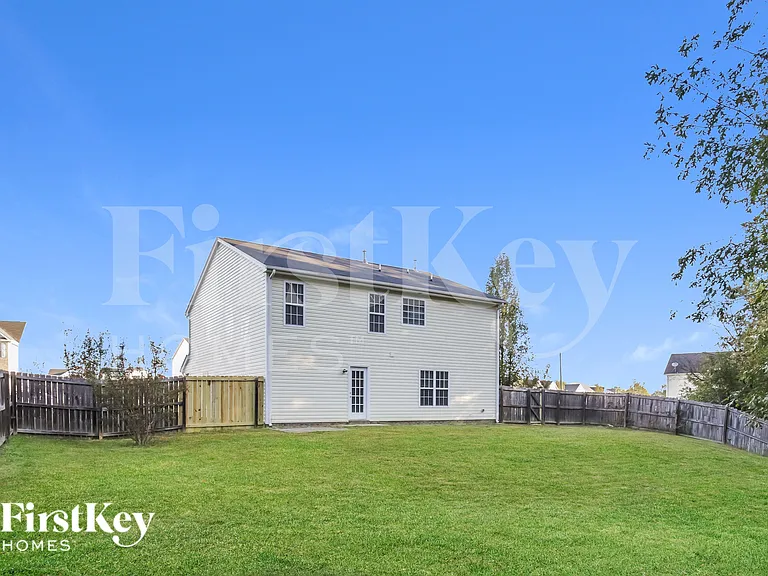 612 Brassfield Dr — Photo 15