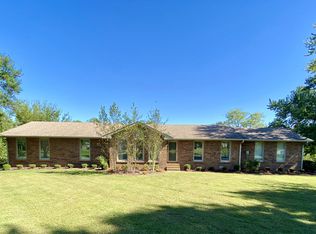 319 Valleyview Cir, Lebanon, TN 37087