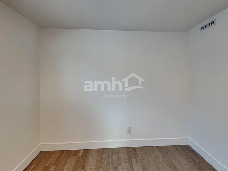 8183 Braavos Peninsula Ave — Photo 20