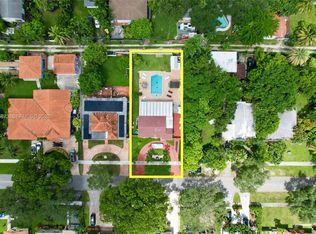 556 La Villa Dr, Miami Springs, FL 33166