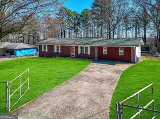 1361 E Stoneybrook Dr, Douglasville, GA 30134