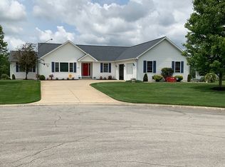 58645 Heather Pointe Dr, Osceola, IN 46561