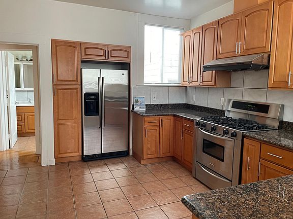 3rd image of 2610 San Jose Ave