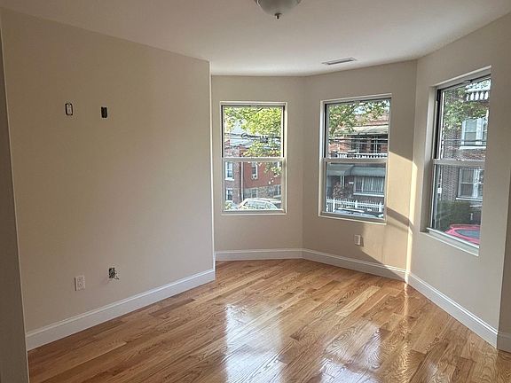 5th image of 856 E 227th St Floor 2