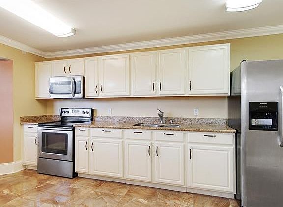 5th image of 6040 Lafaye St