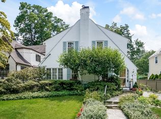 14 Nassau Rd, Larchmont, NY 10538