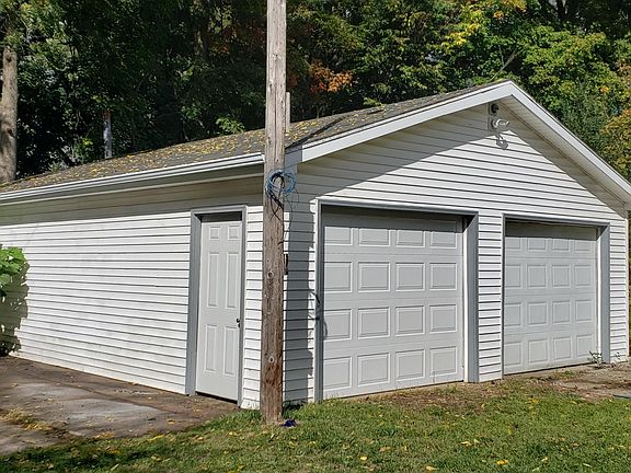 4th image of 208 S Lowe St