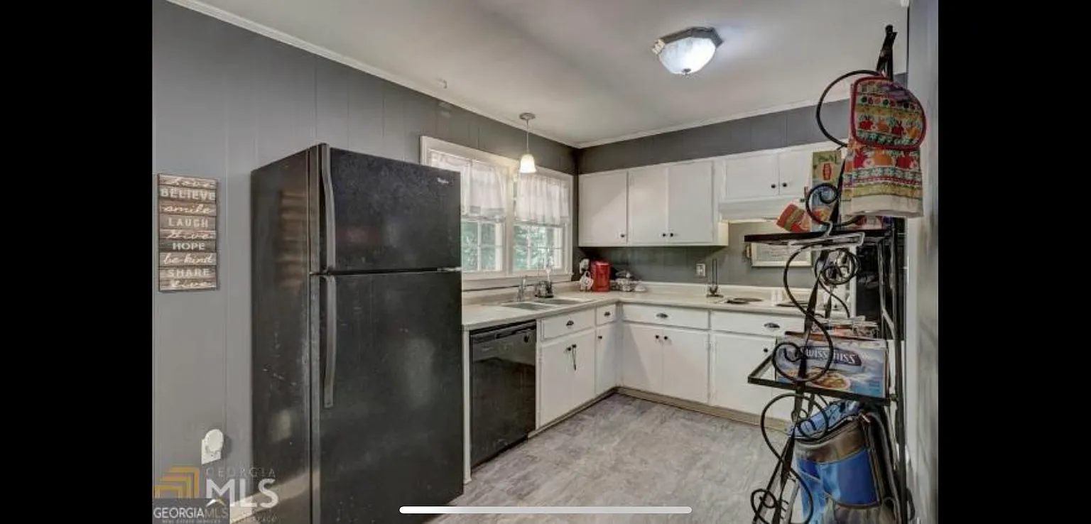 1030 College Station Road — Photo 2