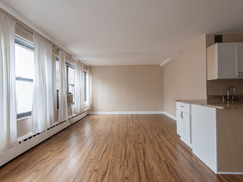 1st image of 3420 N Lake Shore Dr APT 12J