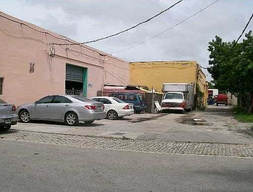 Loading & Parking for 6