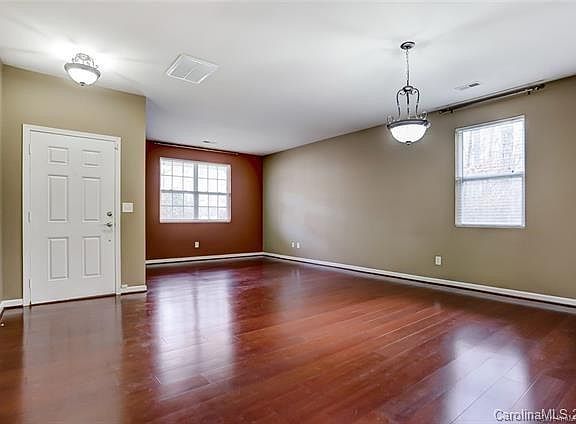 3rd image of 2324 Savannah Hills Dr