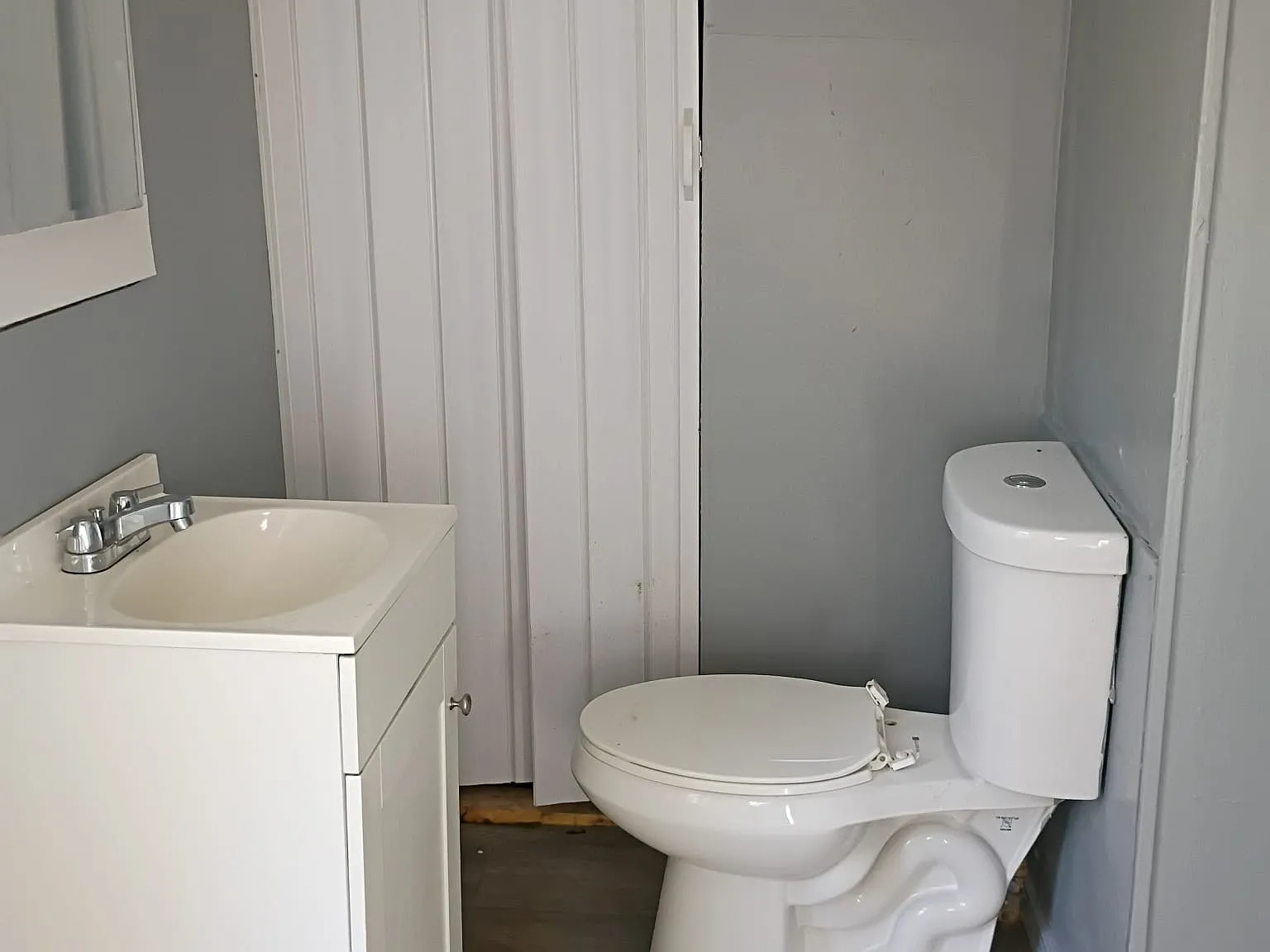 3 bed, 1100 sqft, $1,691 — Photo 3