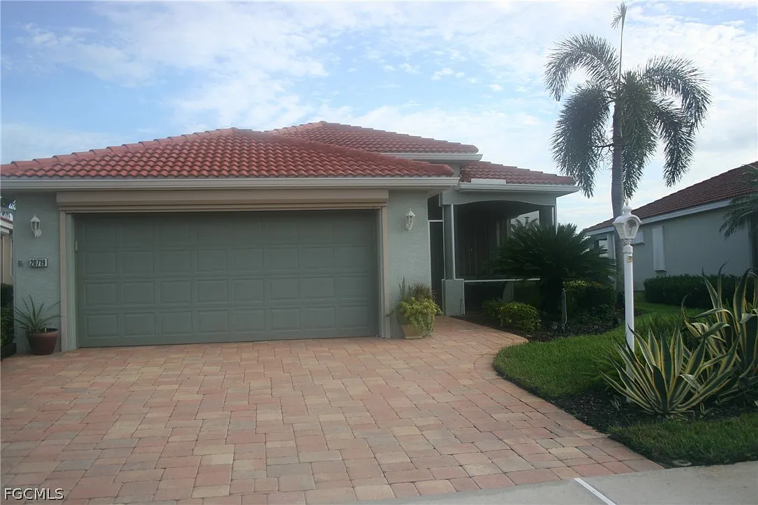 2 bed, 2.0 bath, 1538 sqft, $4,000 — Photo 4