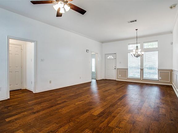 5th image of 7813 Hidden Oaks Dr