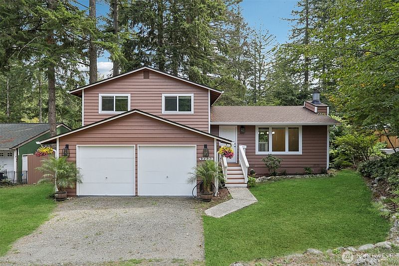 2nd image of 43233 SE 176th St